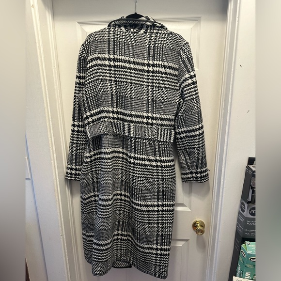 Wool coat - Picture 3 of 3